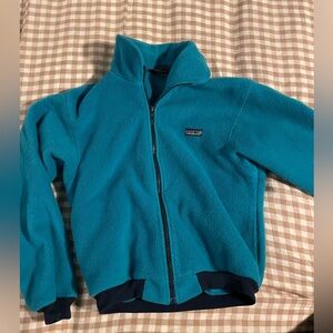 Vintage Patagonia fleece! 
90s pile fleece in great condition